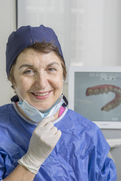 Dr. Nadia